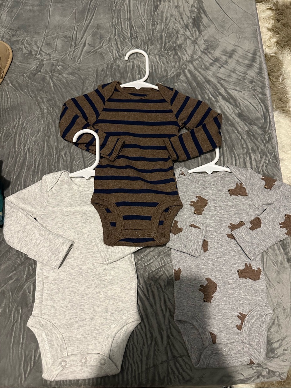 5/$25 NWOT Carter’s long sleeve bundle